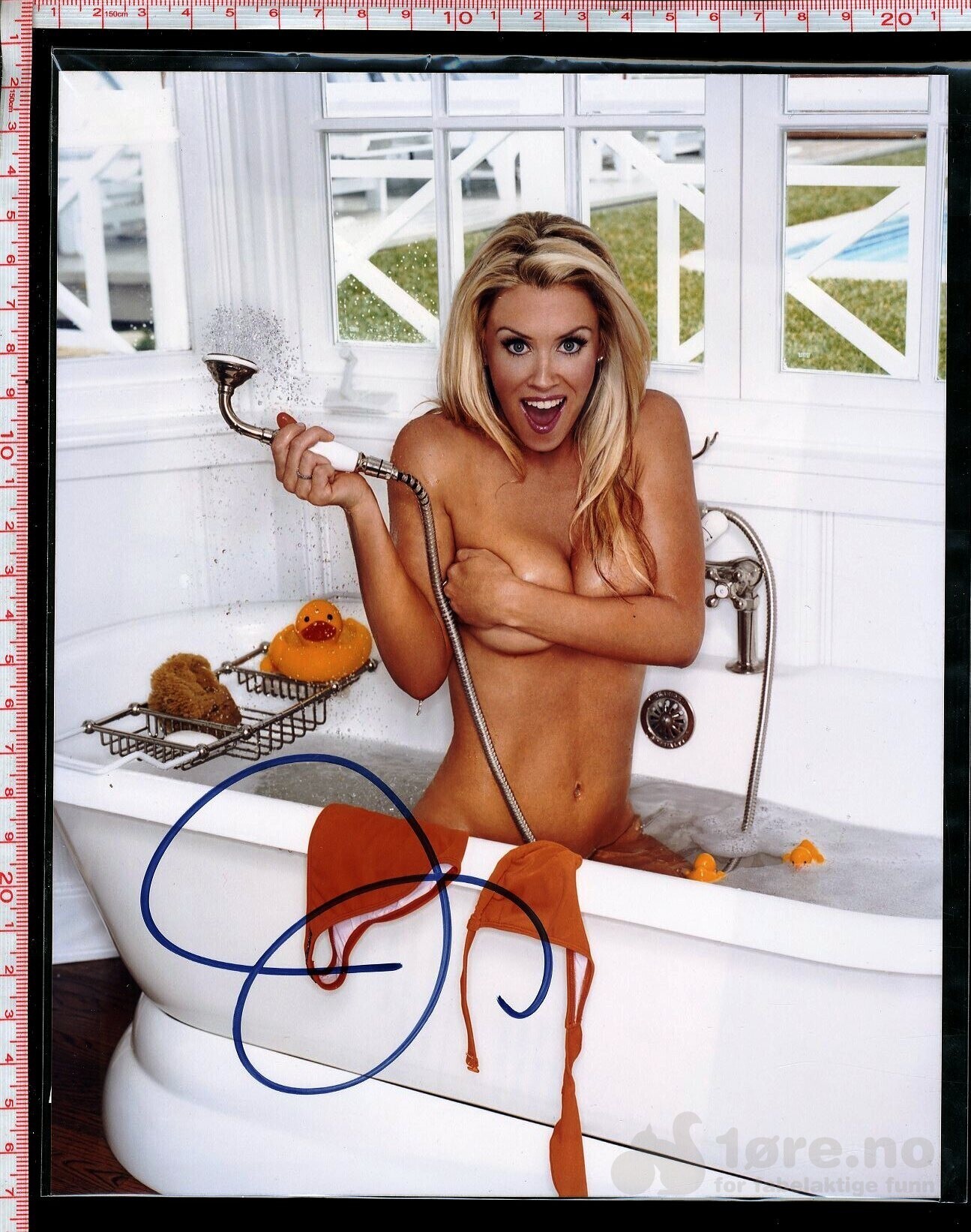 Signert Jenny McCarthy-bilde, innrammet