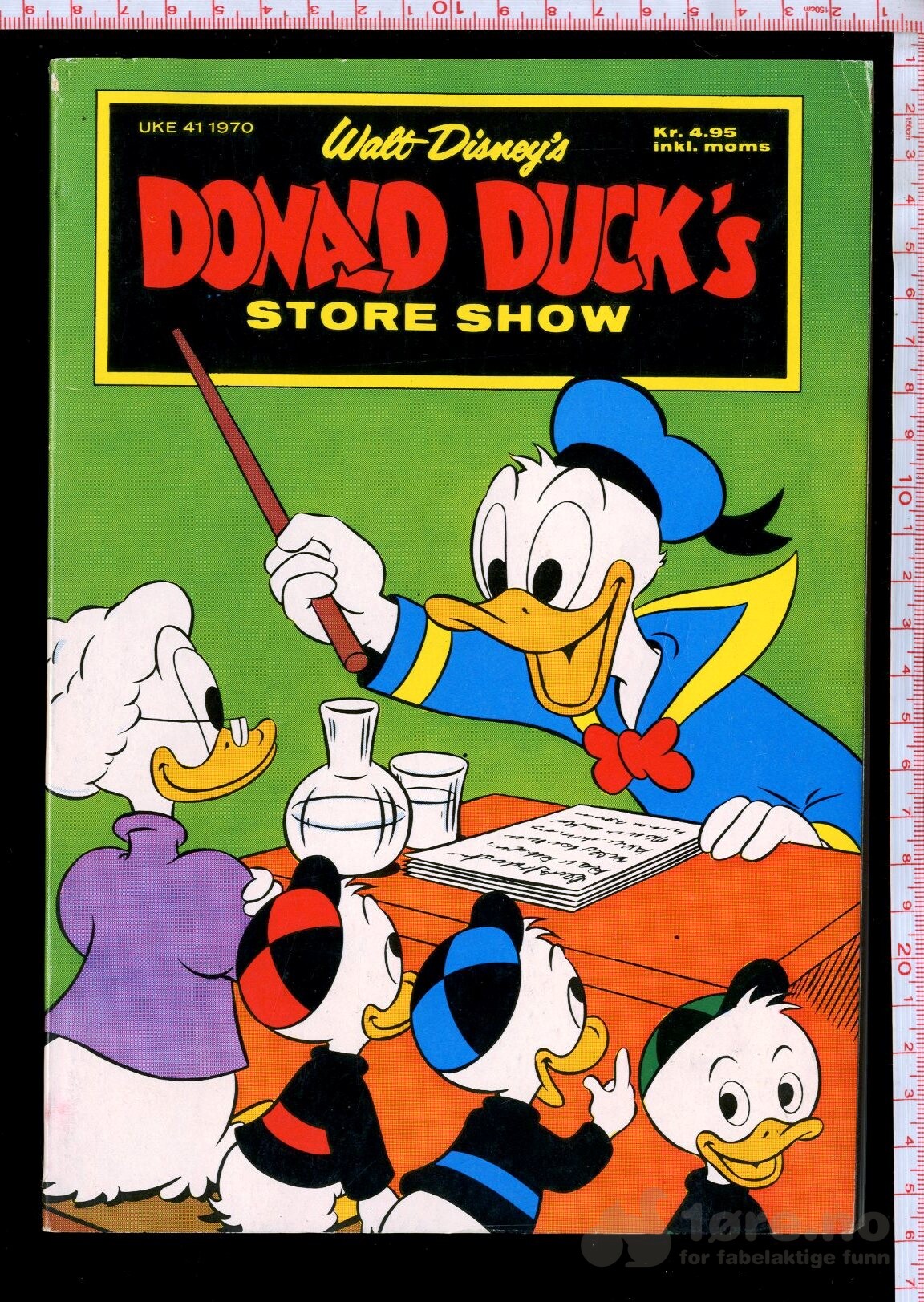 Donald Duck`s store show 1970