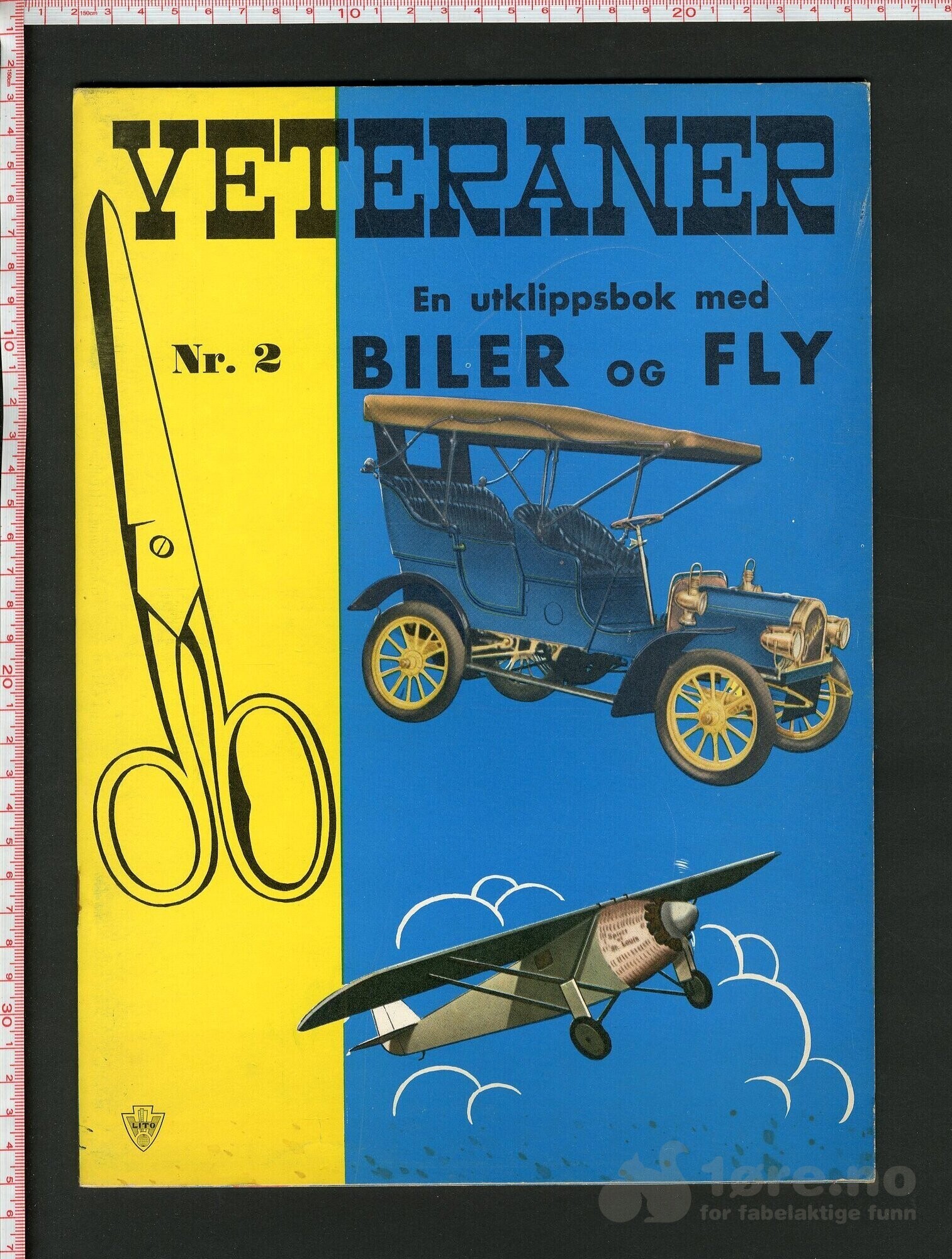 Veteraner nr 2. Et utklippsbok med lokomotiver og biler.