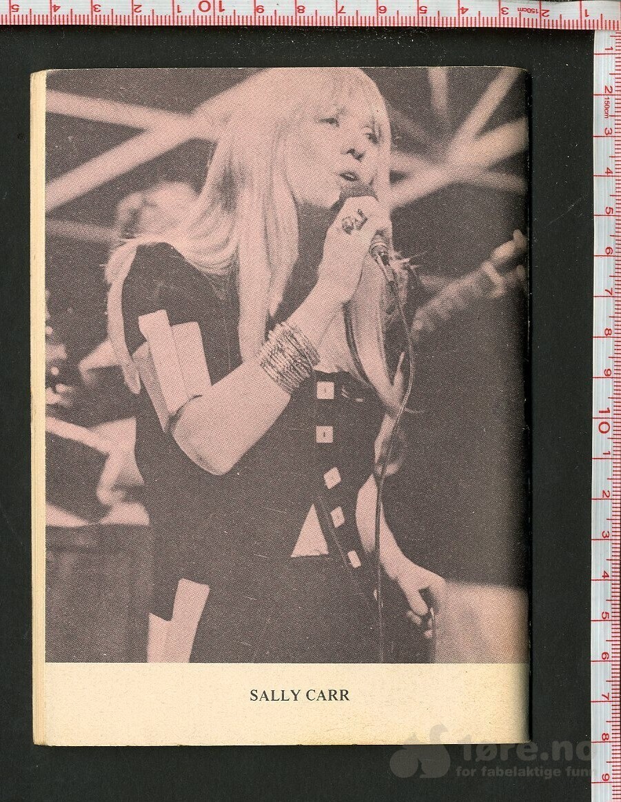 HJERTE REVYEN  NR. 37 1972, bilde 2
