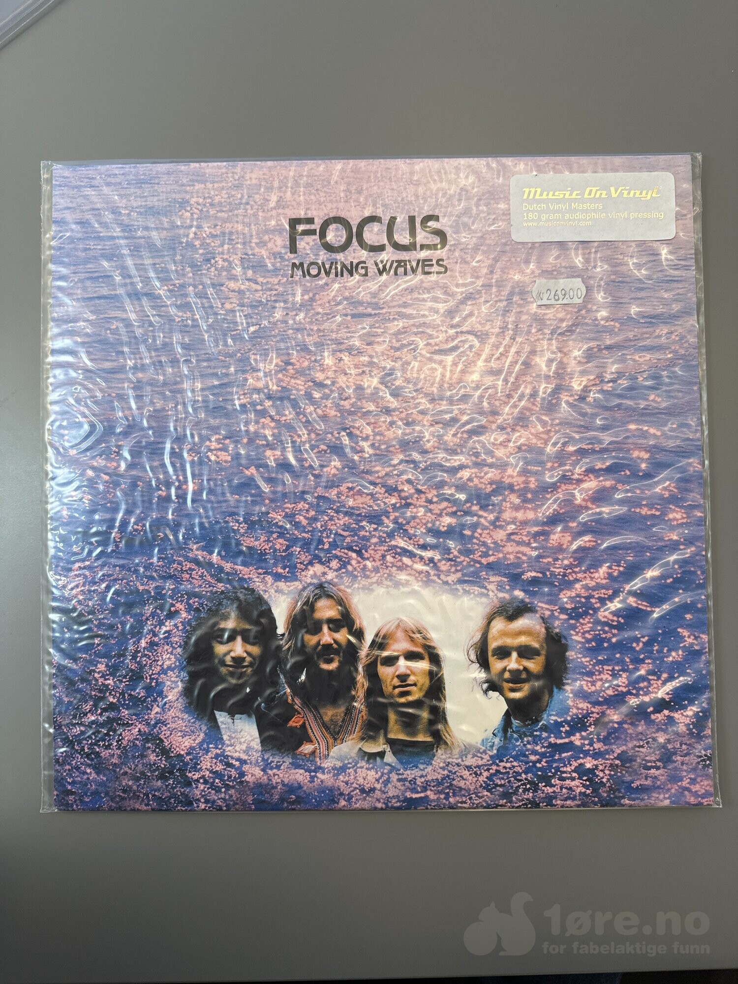 LP - Focus - Moving Waves