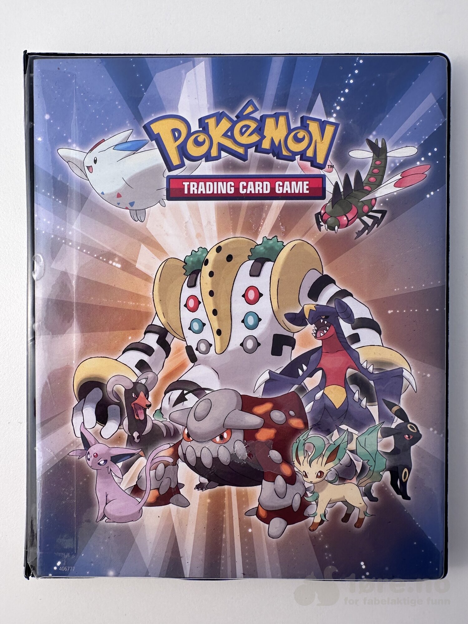 Pokemon samlealbum med 56 kort