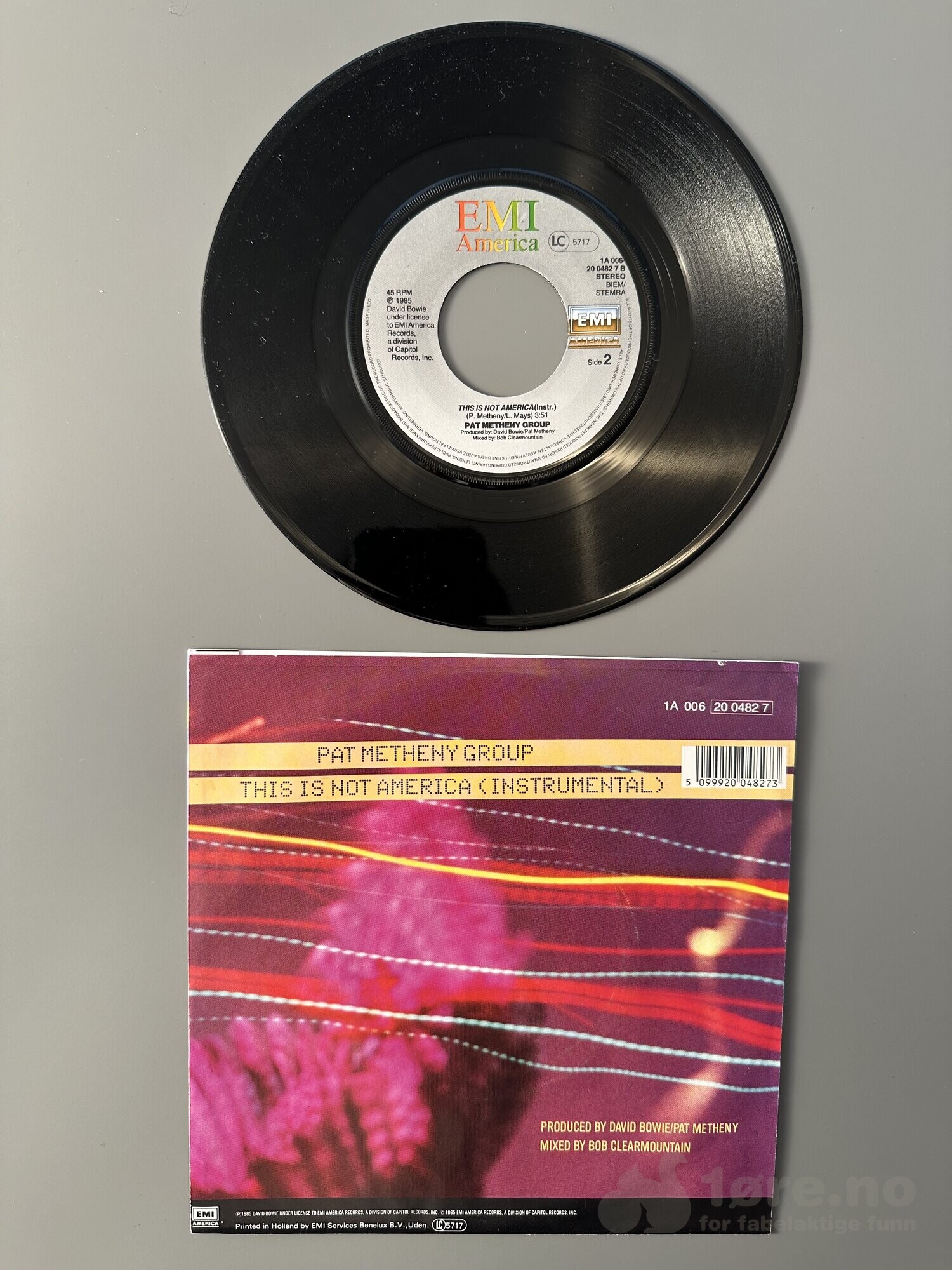 Singel - David Bowie / Pat Metheny Group - This is not America, bilde 3