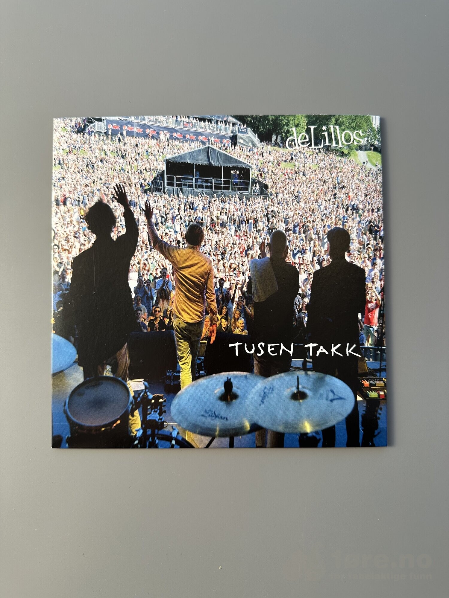 Singel – deLillos – Tusen takk