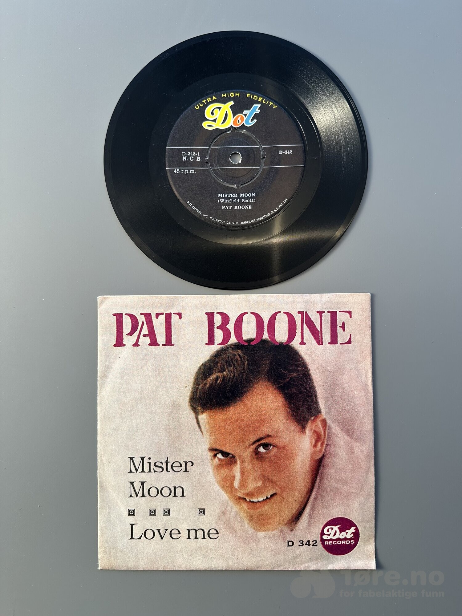 Singel – Pat Boone – Mister Moon, bilde 2