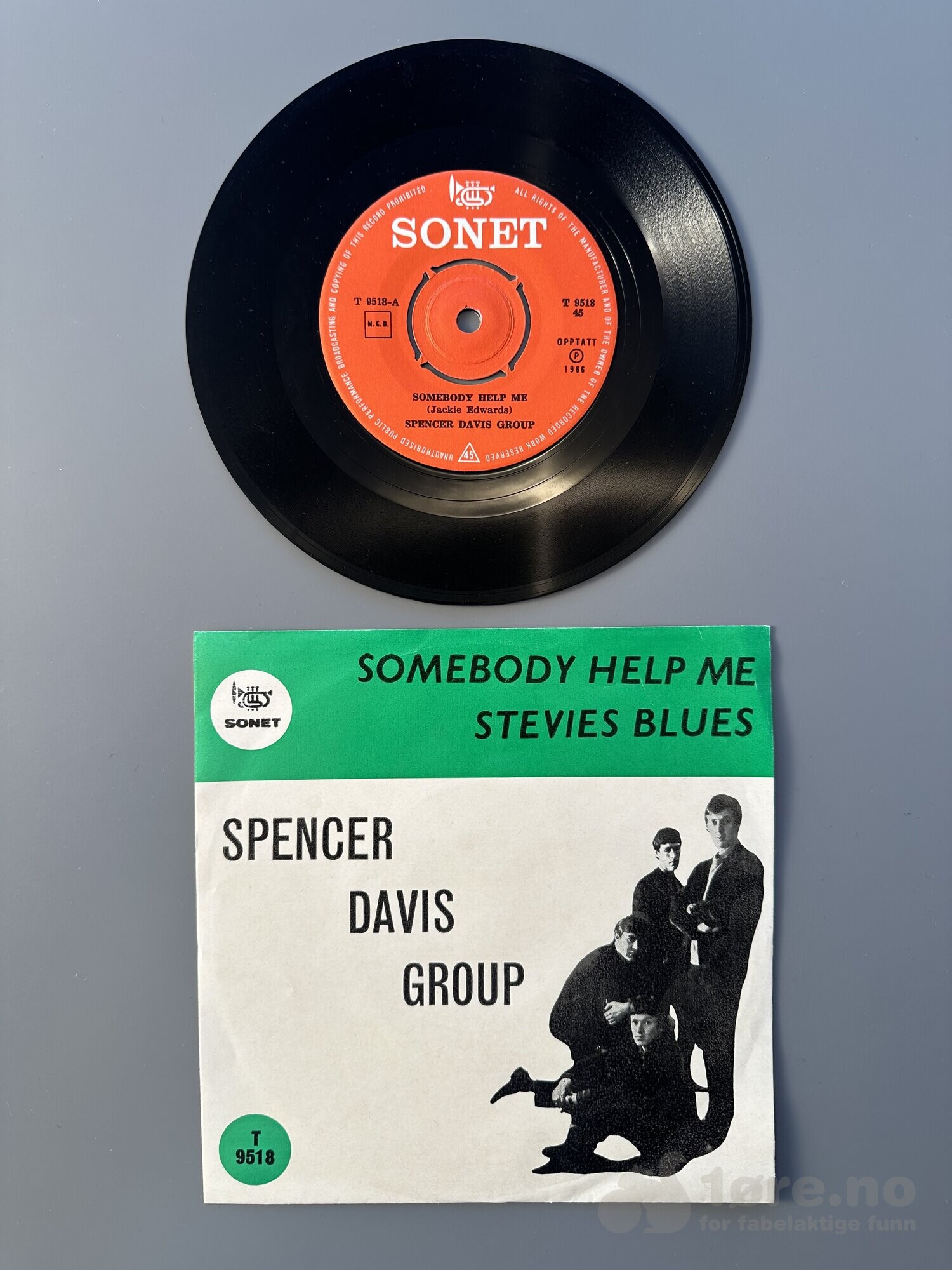 Singel – Spencer Davis Group – Somebody help me, bilde 2