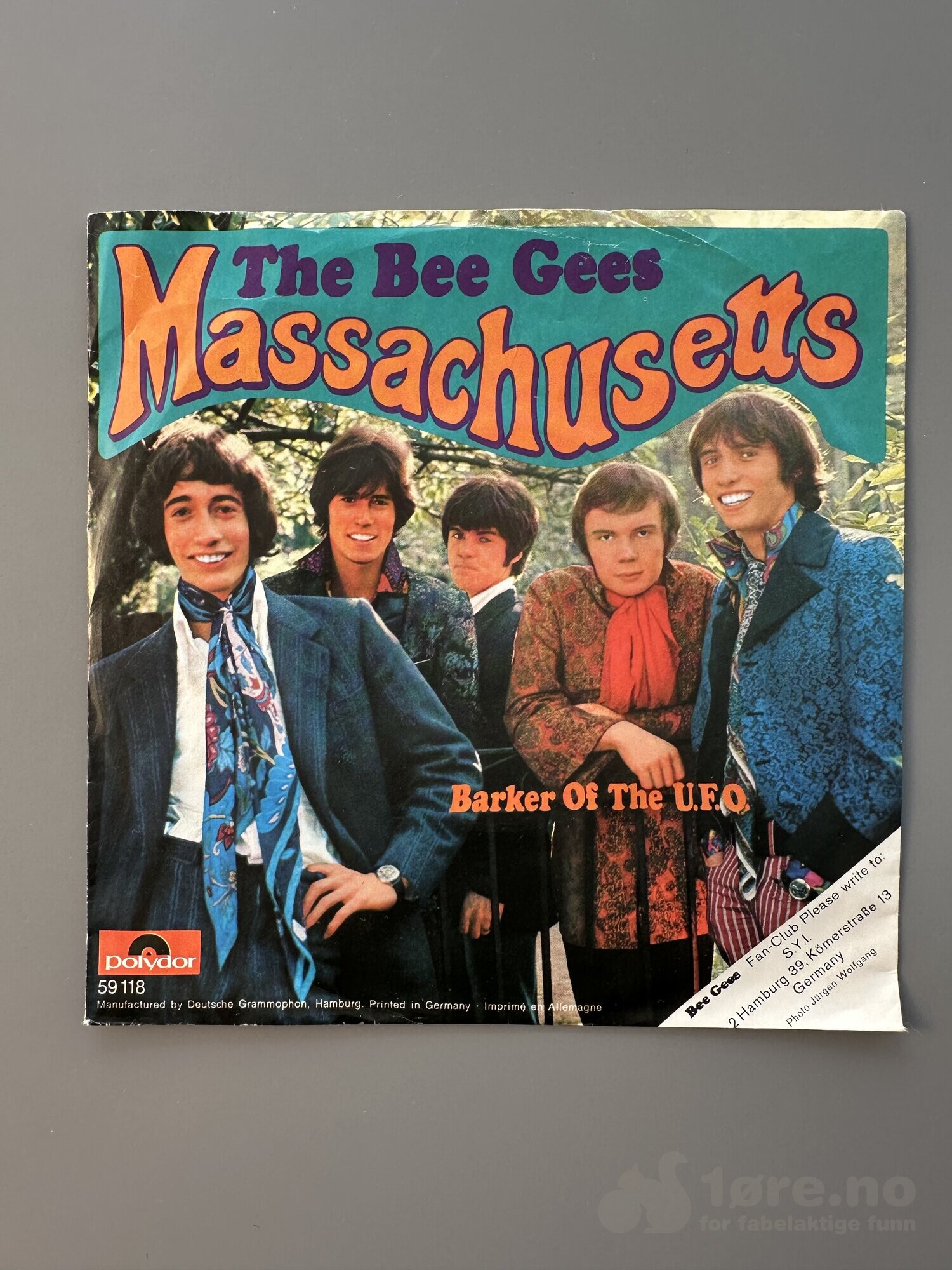 Singel - The Bee Gees - Massachusetts