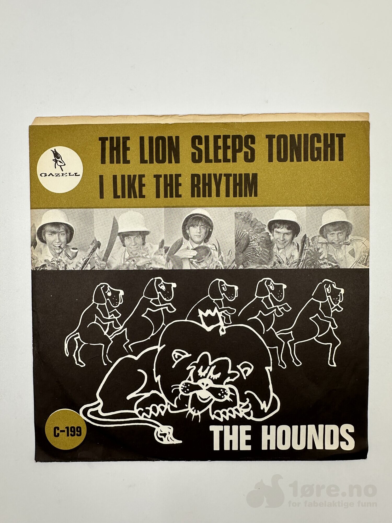 Singel - The Hounds – The lion sleeps tonight