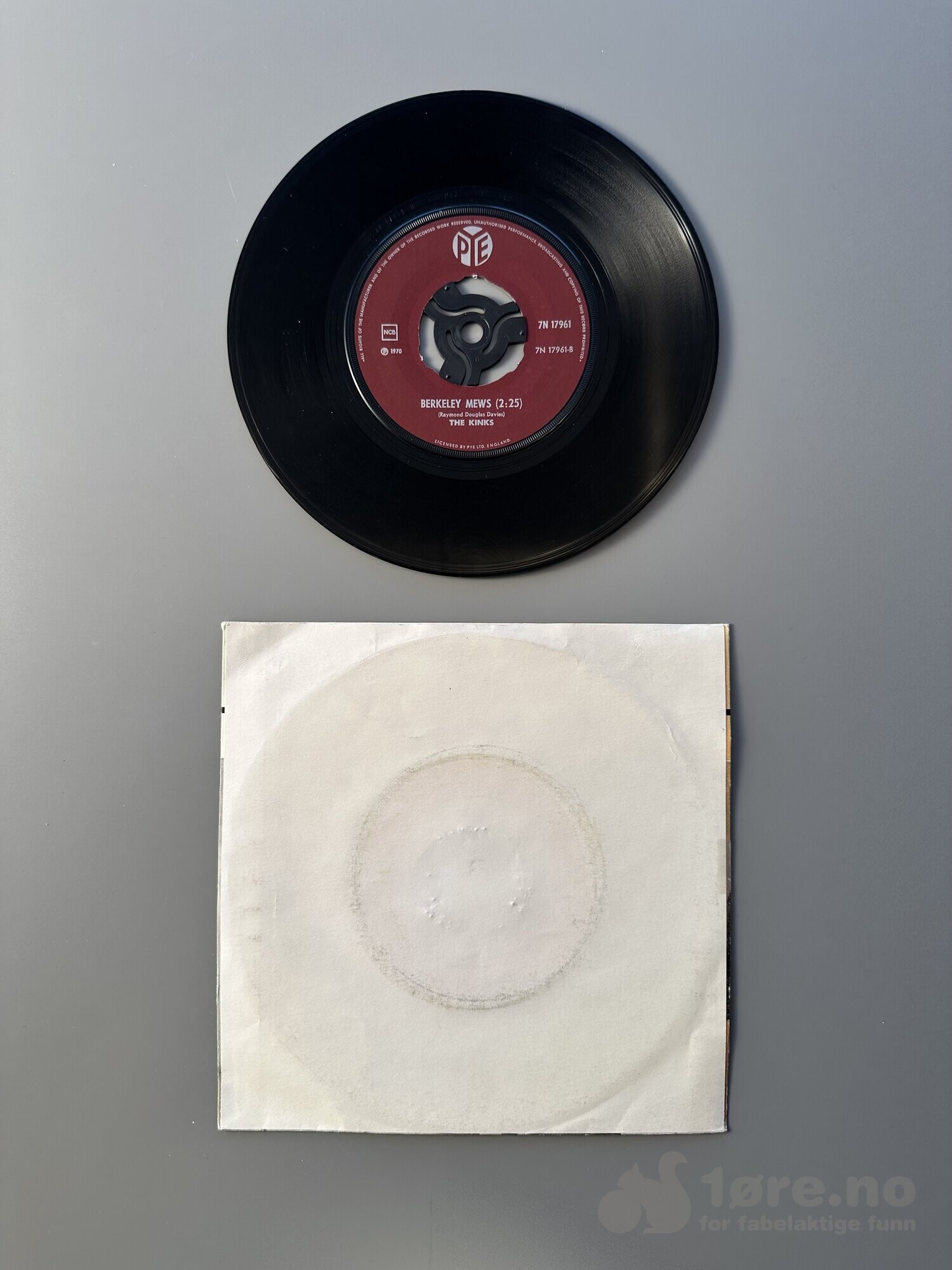 Singel – The Kinks – Lola, bilde 3