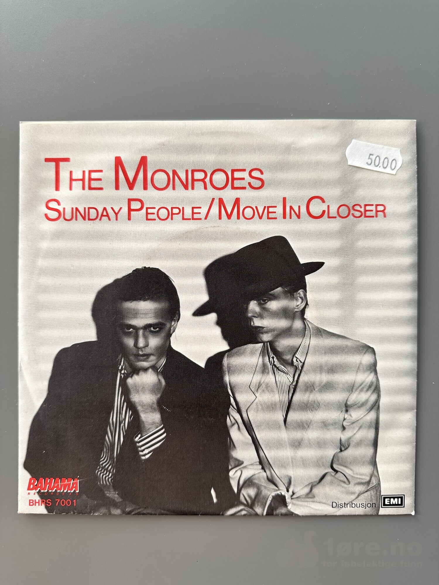Singel - The Monroes - Sunday People
