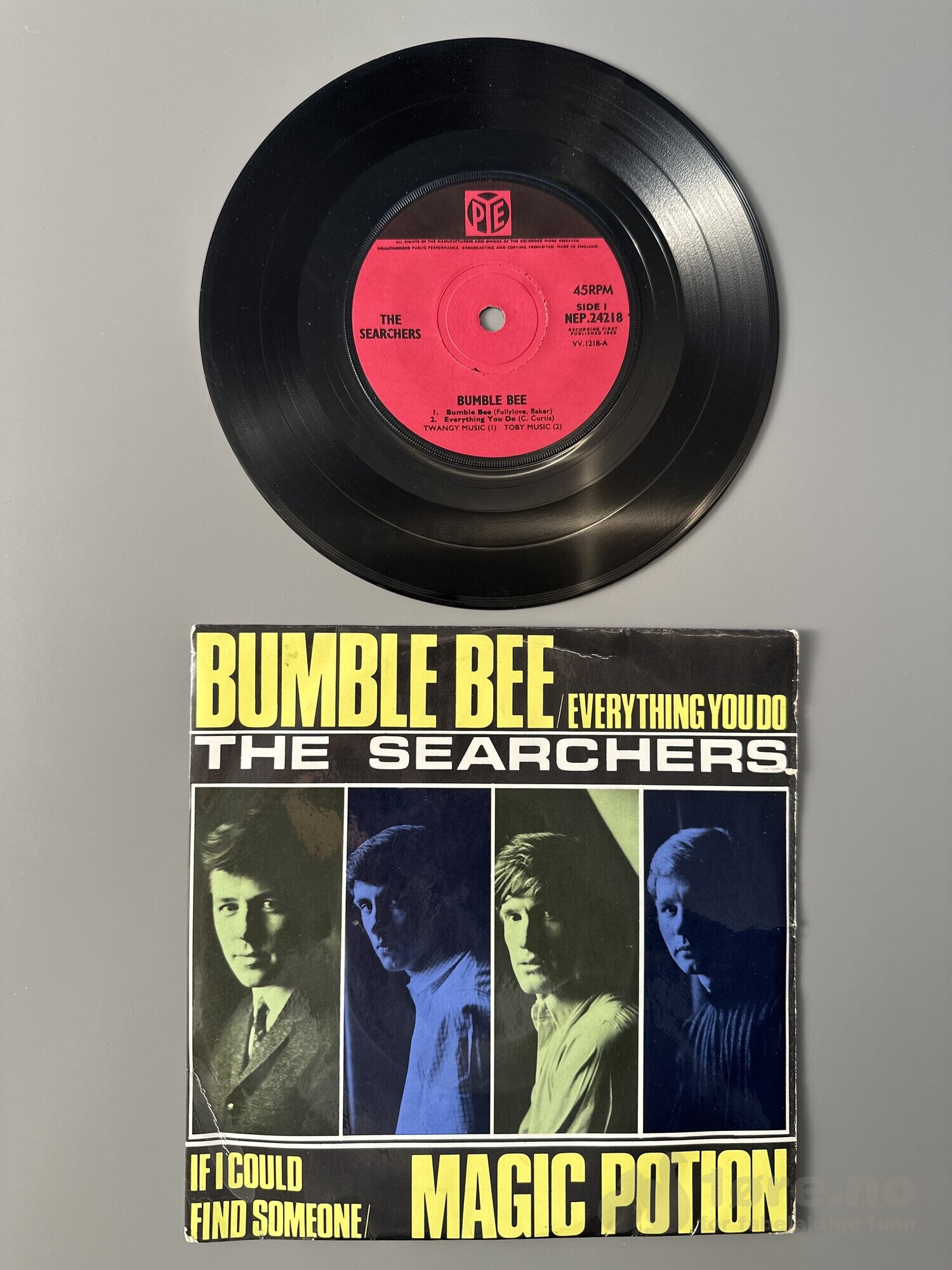 Singel - The Searchers - Bumble Bee, bilde 2