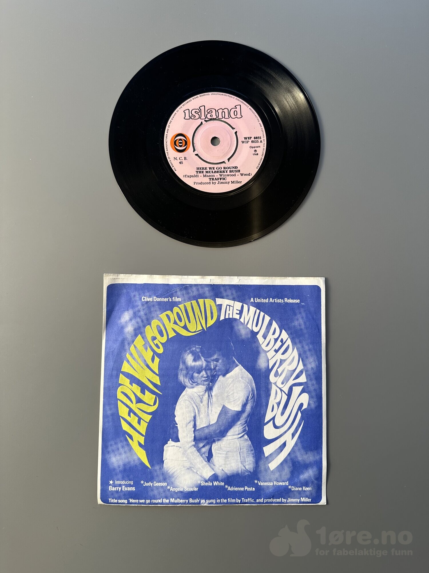 Singel – Traffic – Here we go round the mulberry bush, bilde 3