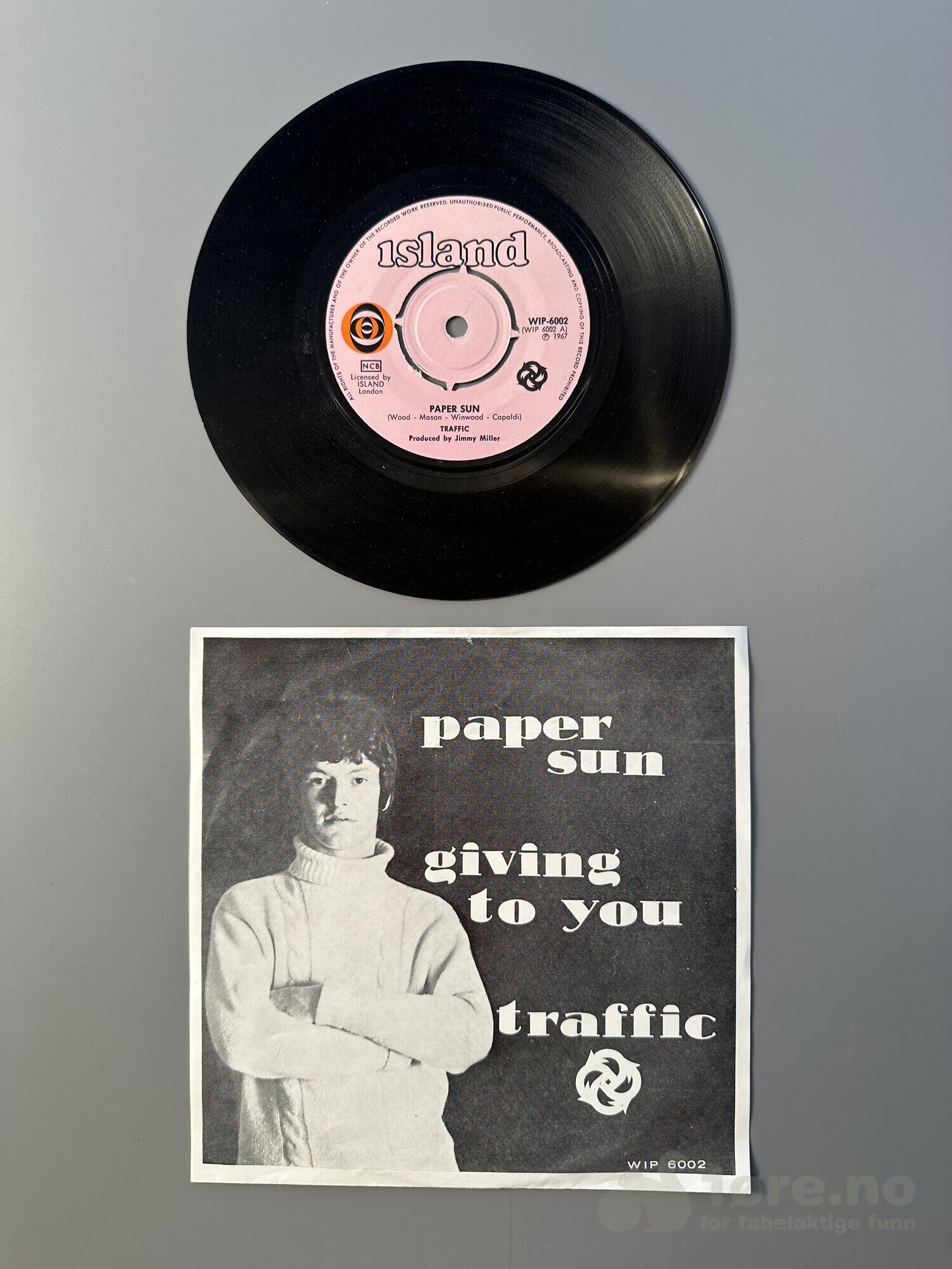 Singel – Traffic – Paper sun, bilde 2