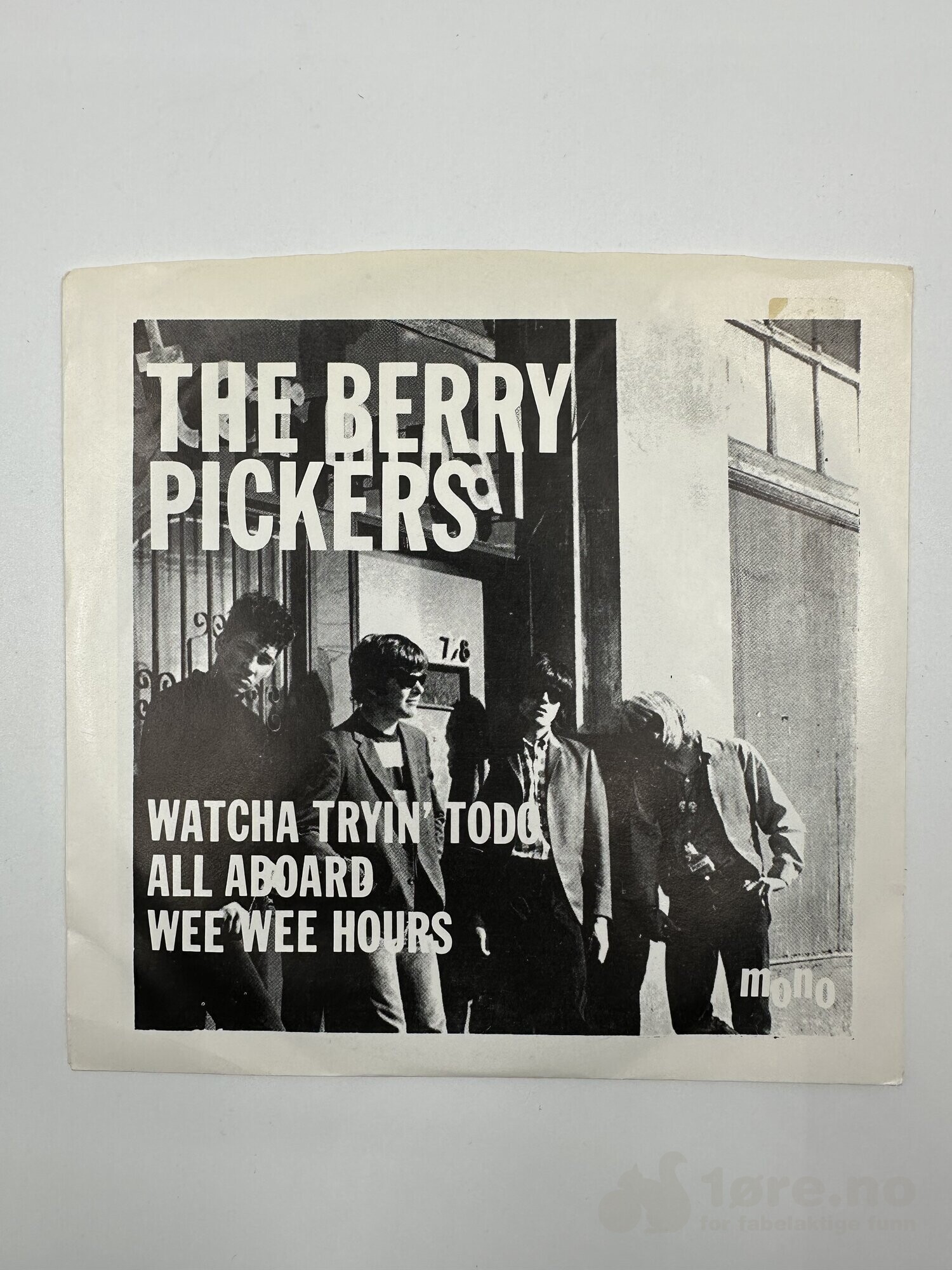 The Berry pickers – Watch trying to do